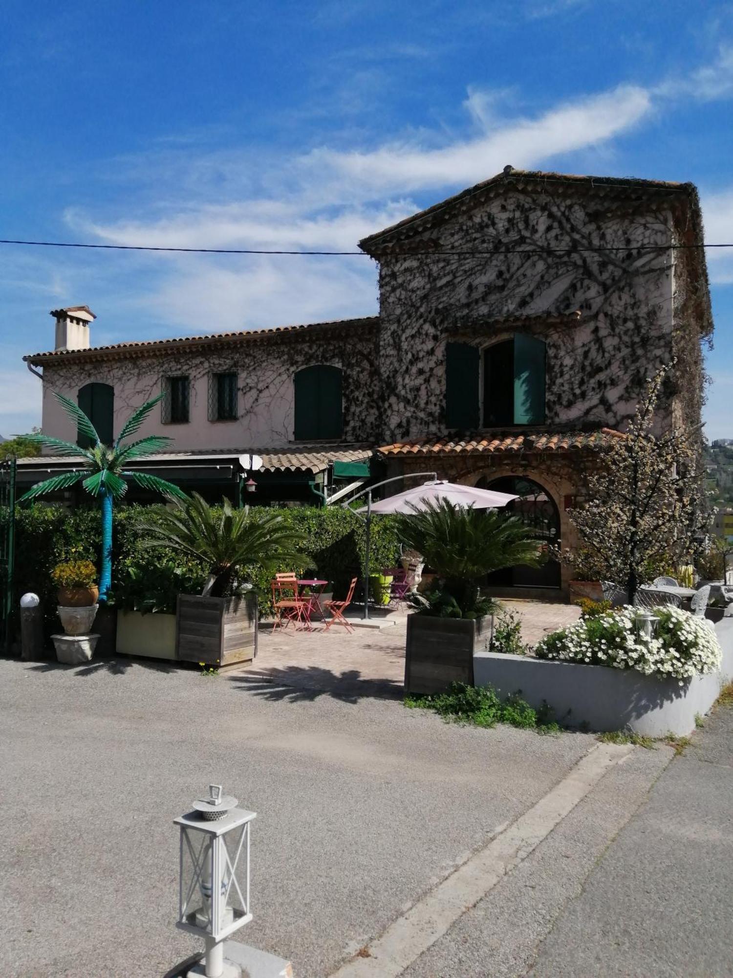 Auberge Les Aromes Grasse Exteriör bild