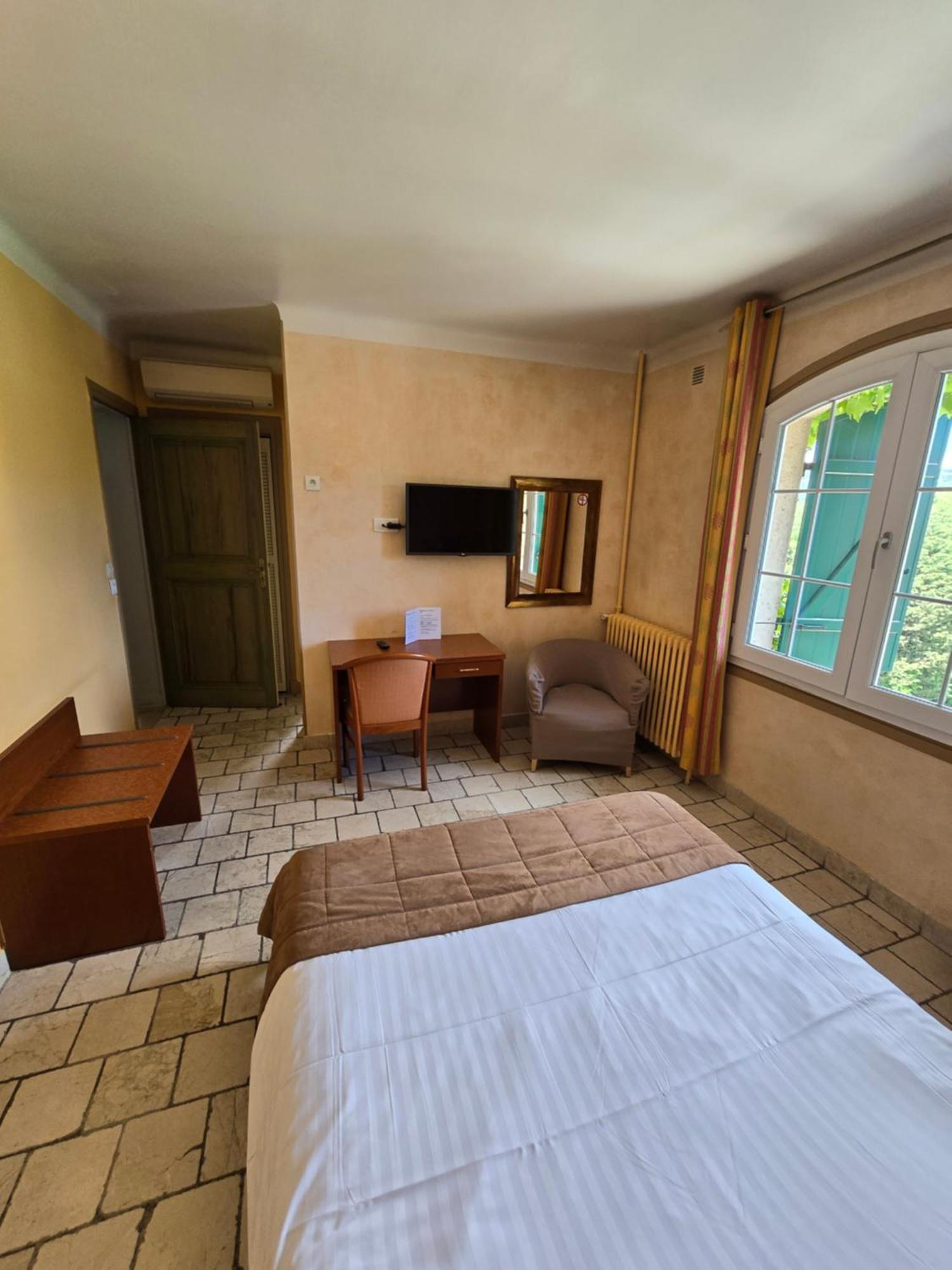 Auberge Les Aromes Grasse Exteriör bild