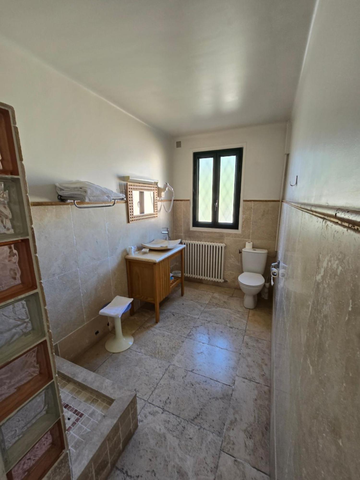 Auberge Les Aromes Grasse Exteriör bild