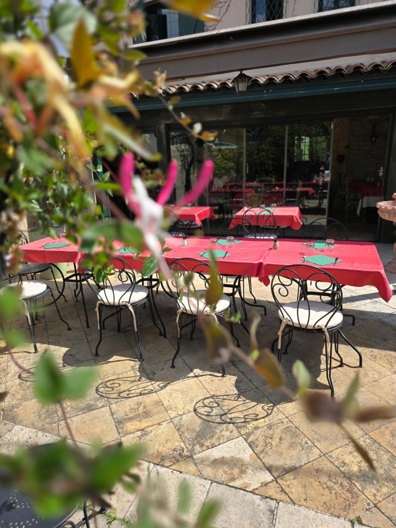 Auberge Les Aromes Grasse Exteriör bild